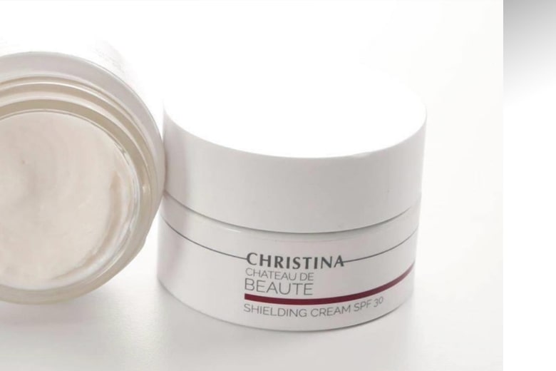 Kem dưỡng ẩm, chống lão hóa ban ngày Christina Chateau Shielding Cream SPF30 50ml
